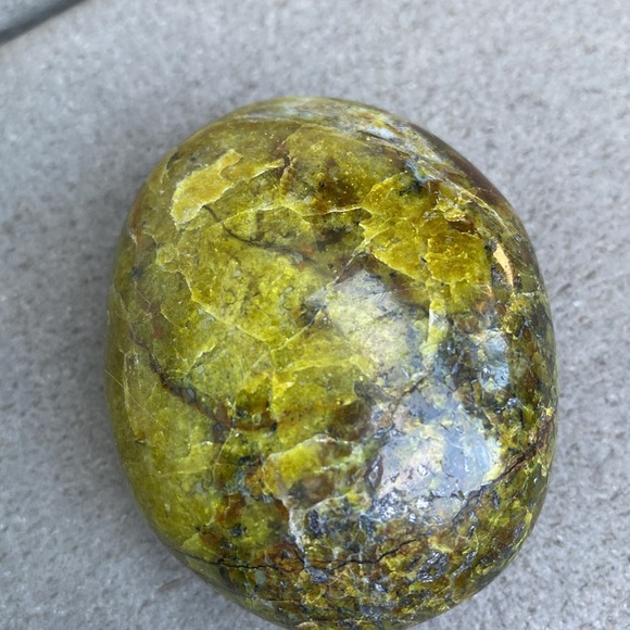 Green Opal Palm stone - Picture 3 of 8